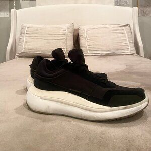 Y-3 Designer Sneakers (Yohji Yamamoto x adidas) – Black & White